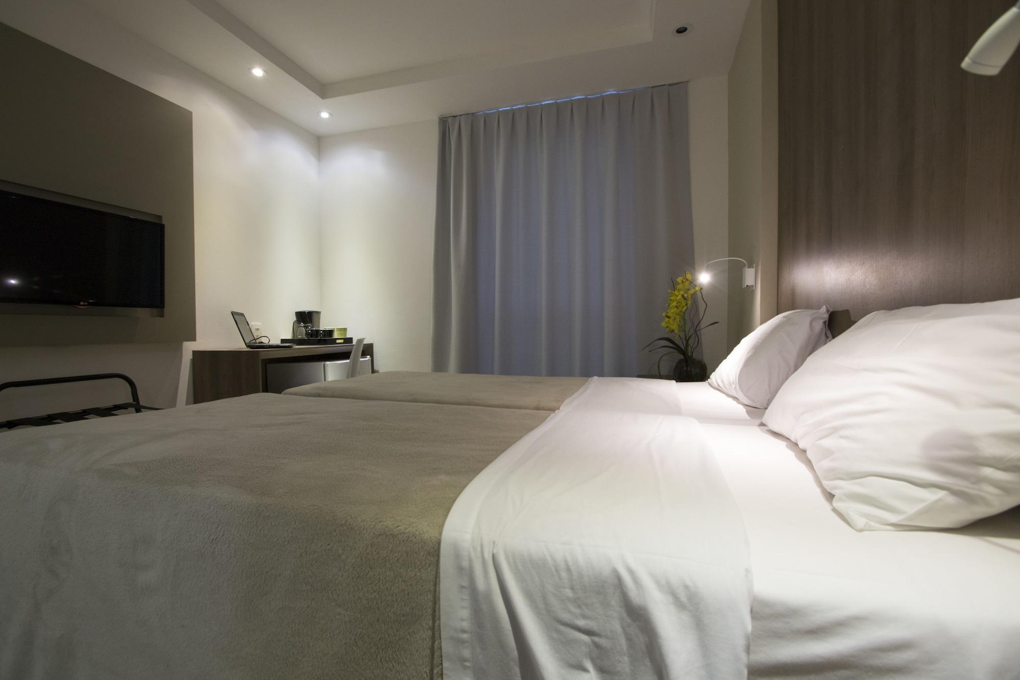 The Hotel 3*